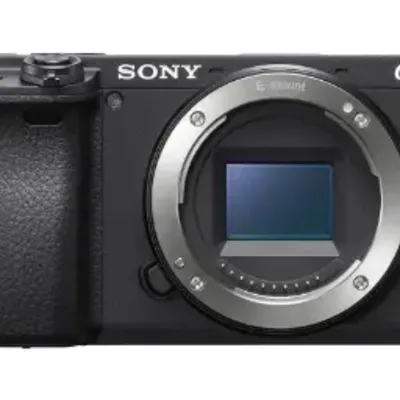 Karşılaştırma Sony Alpha A6400 İle Sony Zv E10
